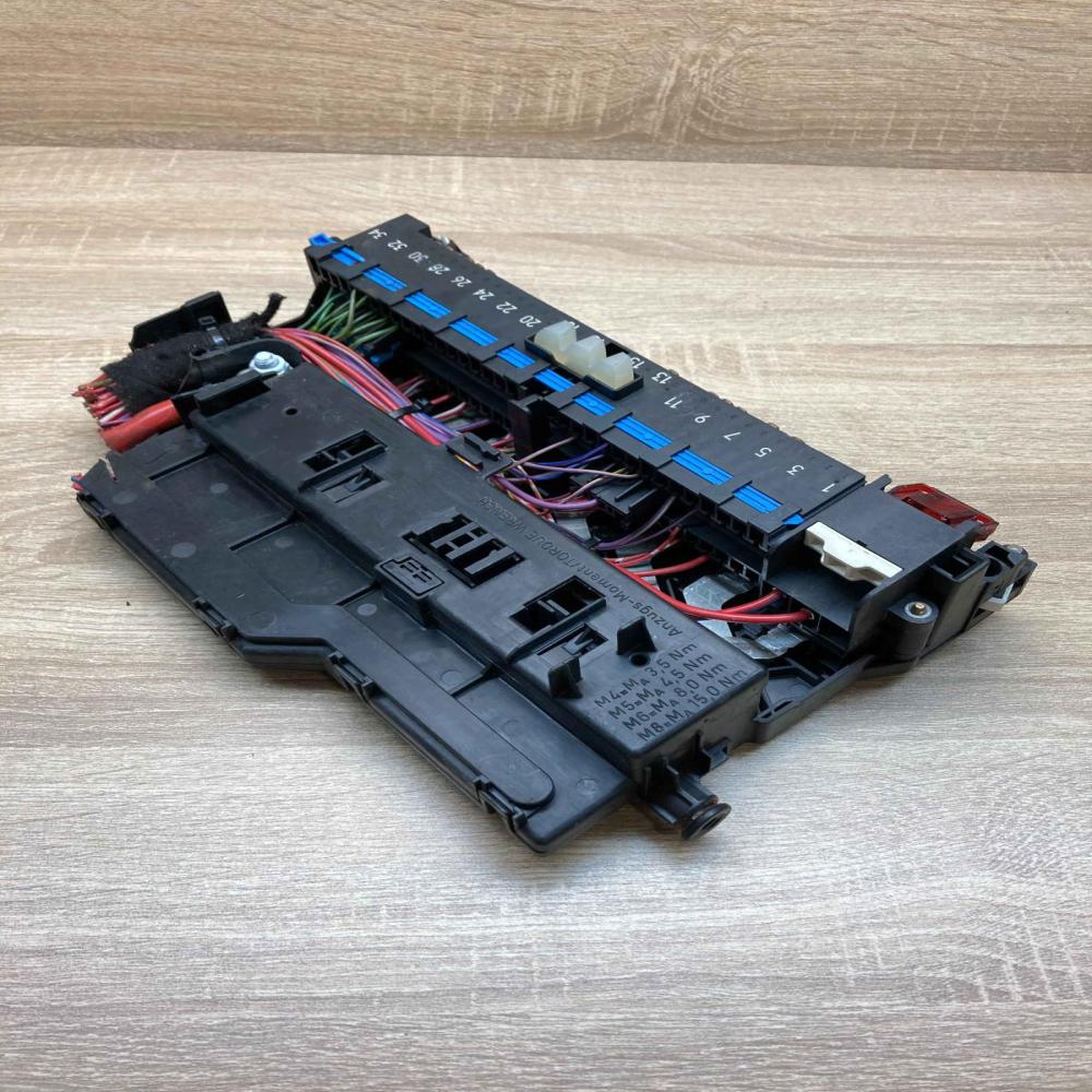8364540 8364530  Fuse module BMW 3 E46