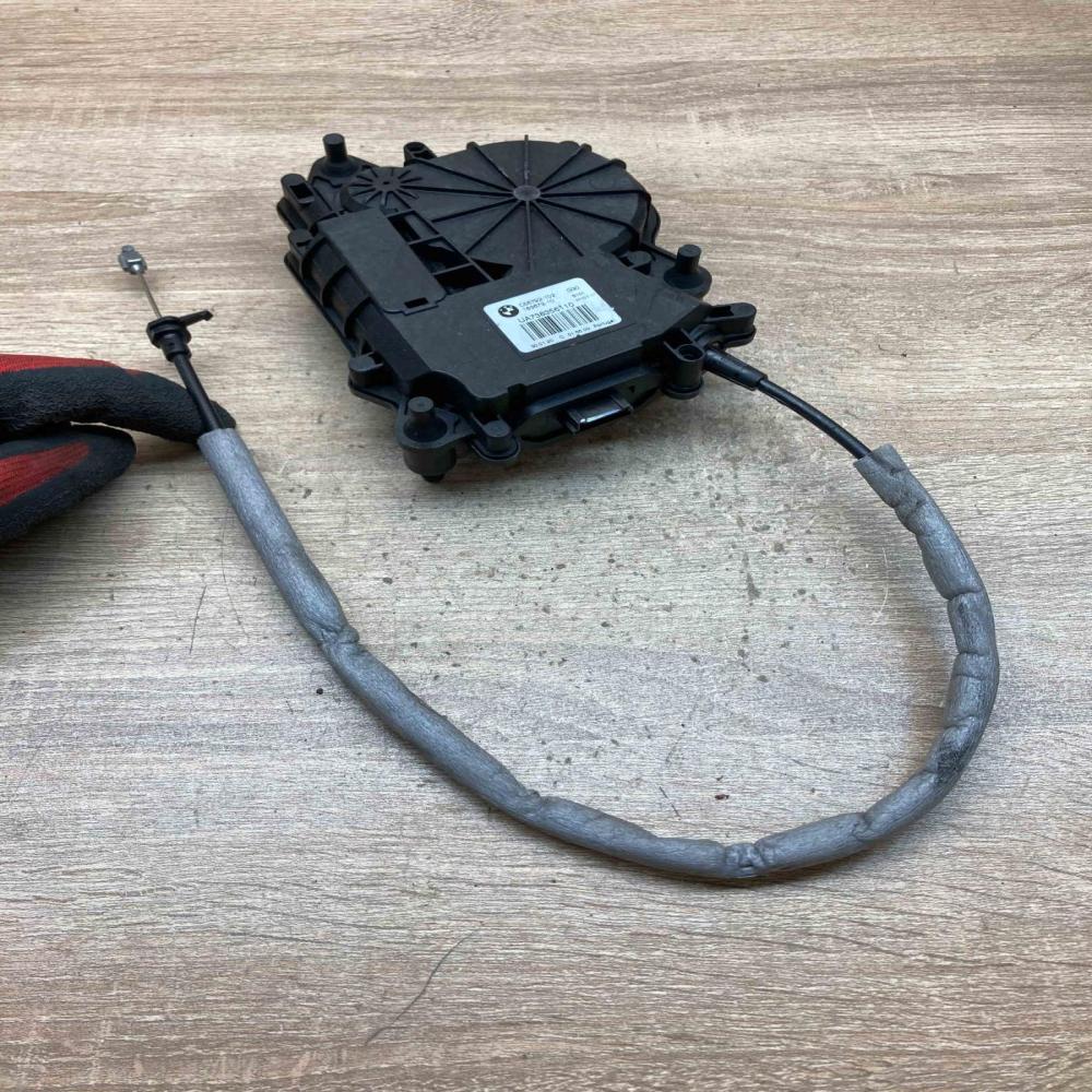 ua738356110 C56792 102 163672 10 Tailgate boot lock/latch motor BMW 5 G30 G31