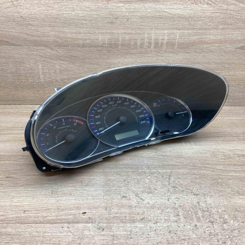 NS03003K FS 0321 001  Speedometer (instrument cluster) Subaru Forester SH
