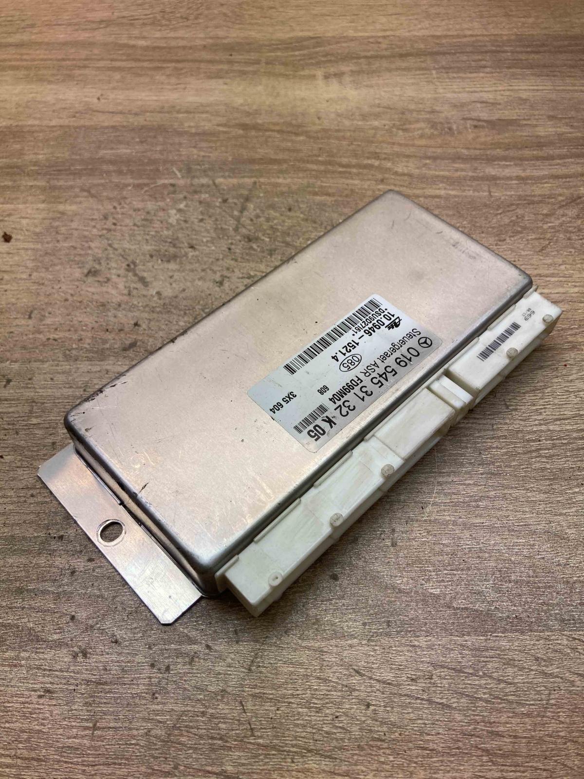 0195453132 100946 15214  ABS control unit/module Mercedes-Benz E W210