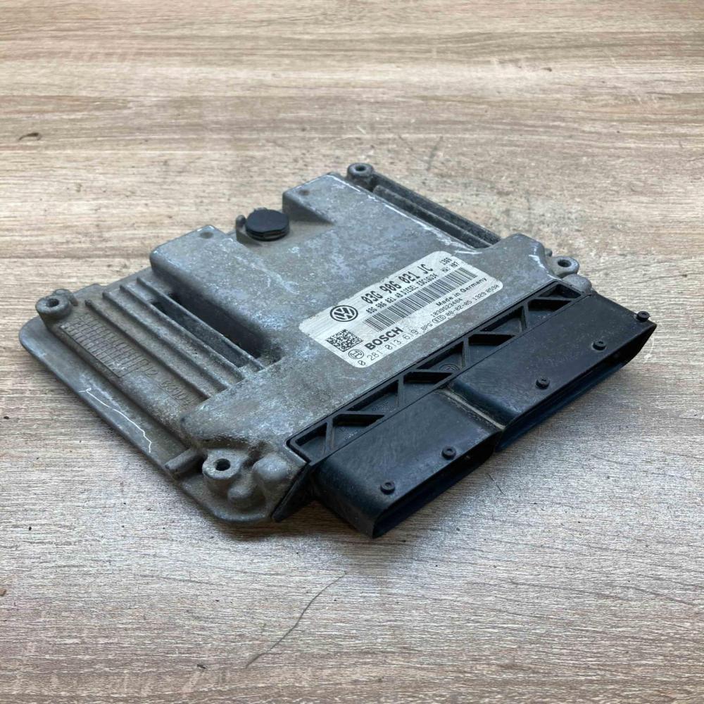 03G906021JC 0281013619  Engine control unit/module ECU Skoda Octavia Mk2 (1Z)