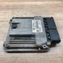 03G906021JC 0281013619  Engine control unit/module ECU Skoda Octavia Mk2 (1Z)