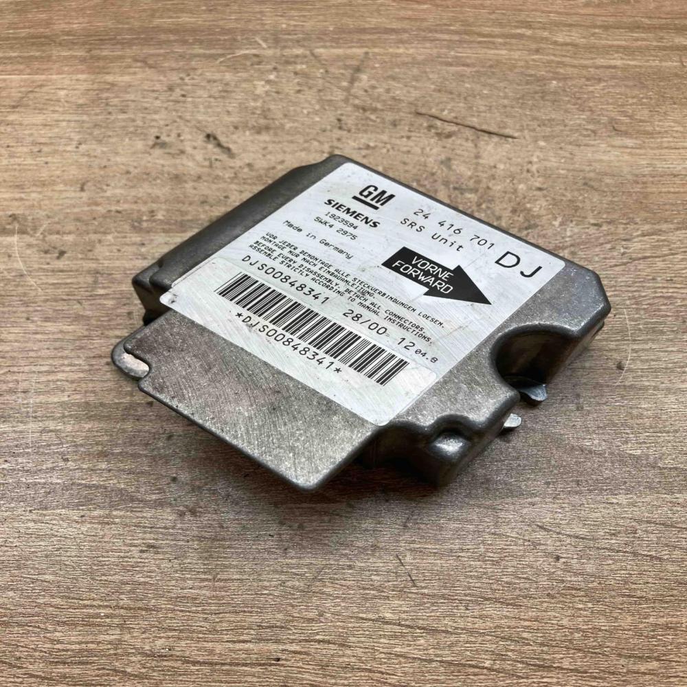 24416701 5WK42975 Used Airbag control unit/module Opel Vectra B