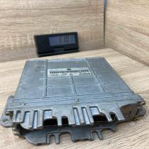 P04686757 0281001333  Engine control unit/module ECU Chrysler Voyager
