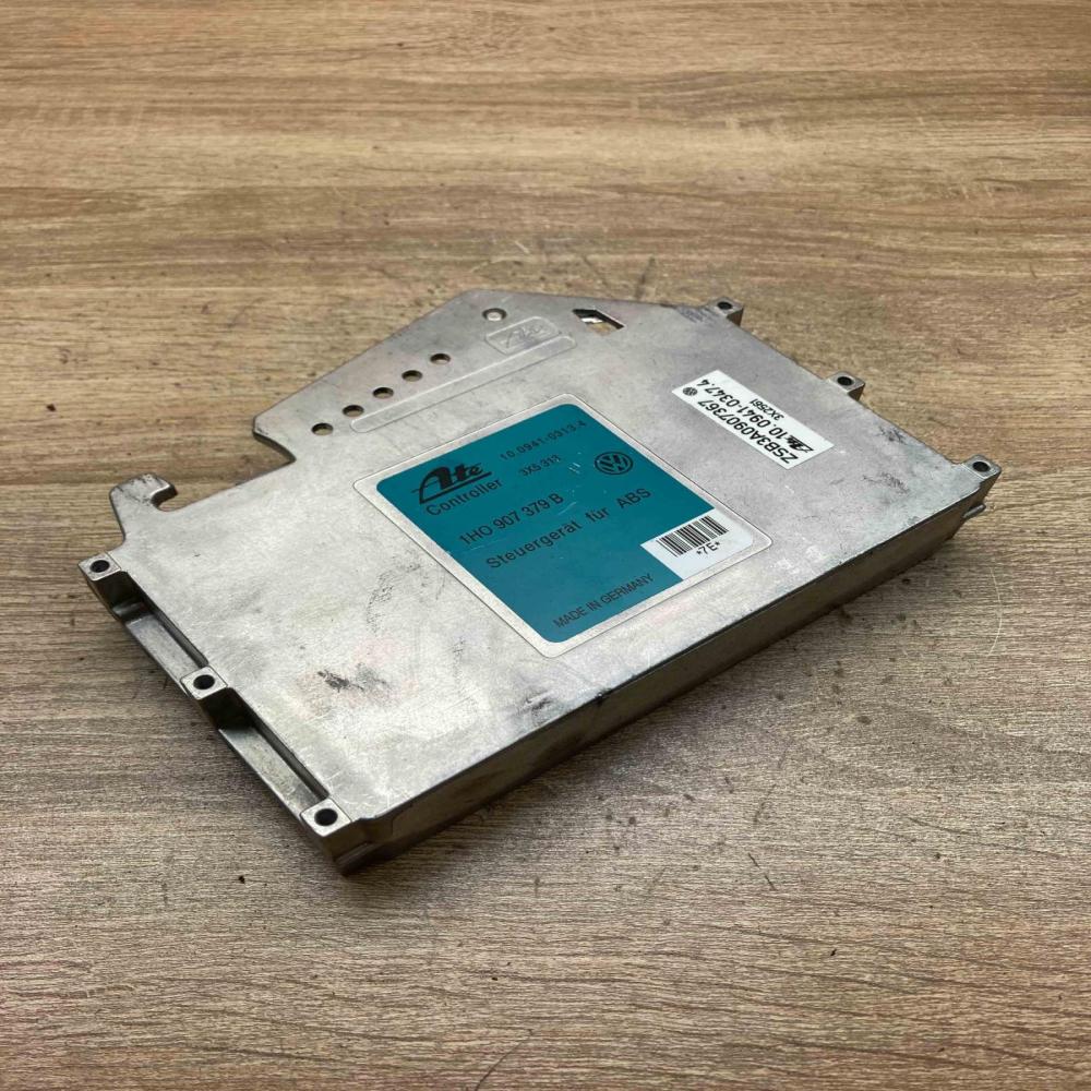 1H0907379B ZSB3A0907367  ABS control unit/module Volkswagen Golf III