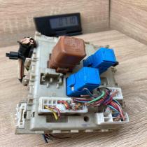 24350AV700 1221011  Fuse module Nissan Primera