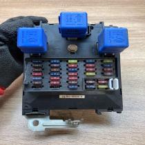 243501N000F 1N06A10  Fuse module Nissan Almera
