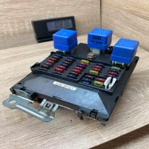 243501N000F 1N06A10  Fuse module Nissan Almera