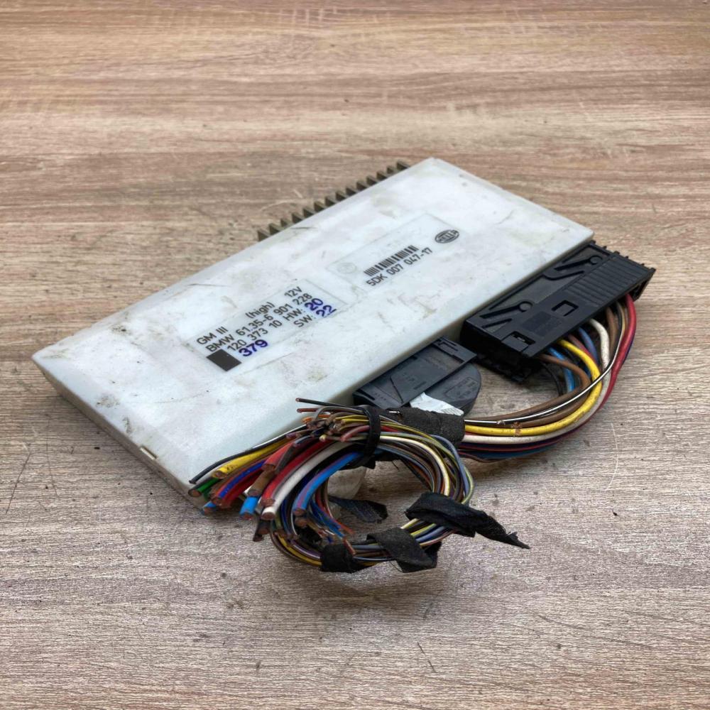 6901228 5DK007047  Comfort/convenience module BMW 5 E39