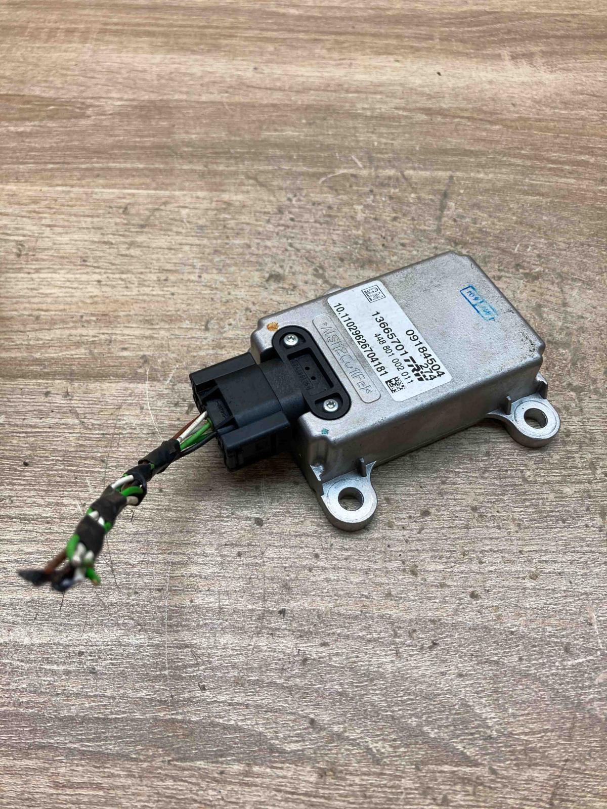 09184504 13665701  ESP acceleration yaw rate sensor Opel Vectra C