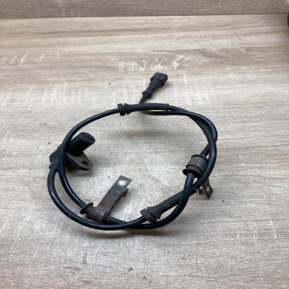 0255006224   ABS wheel speed sensor Mitsubishi Carisma
