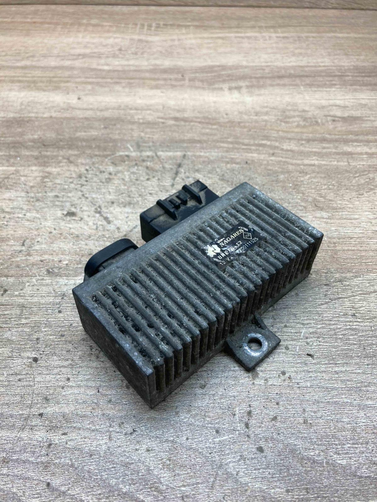 7700111525   Glow plug pre-heat relay Renault Kangoo I