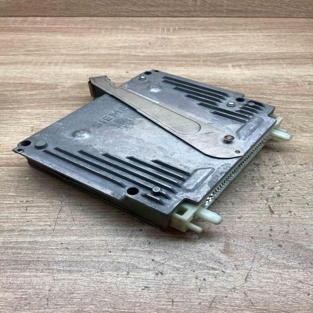 P9146317 S103955403F Used Engine control unit/module ECU Volvo 850