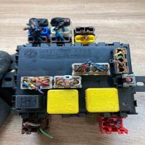 46517276 A223  Fuse module Fiat Multipla
