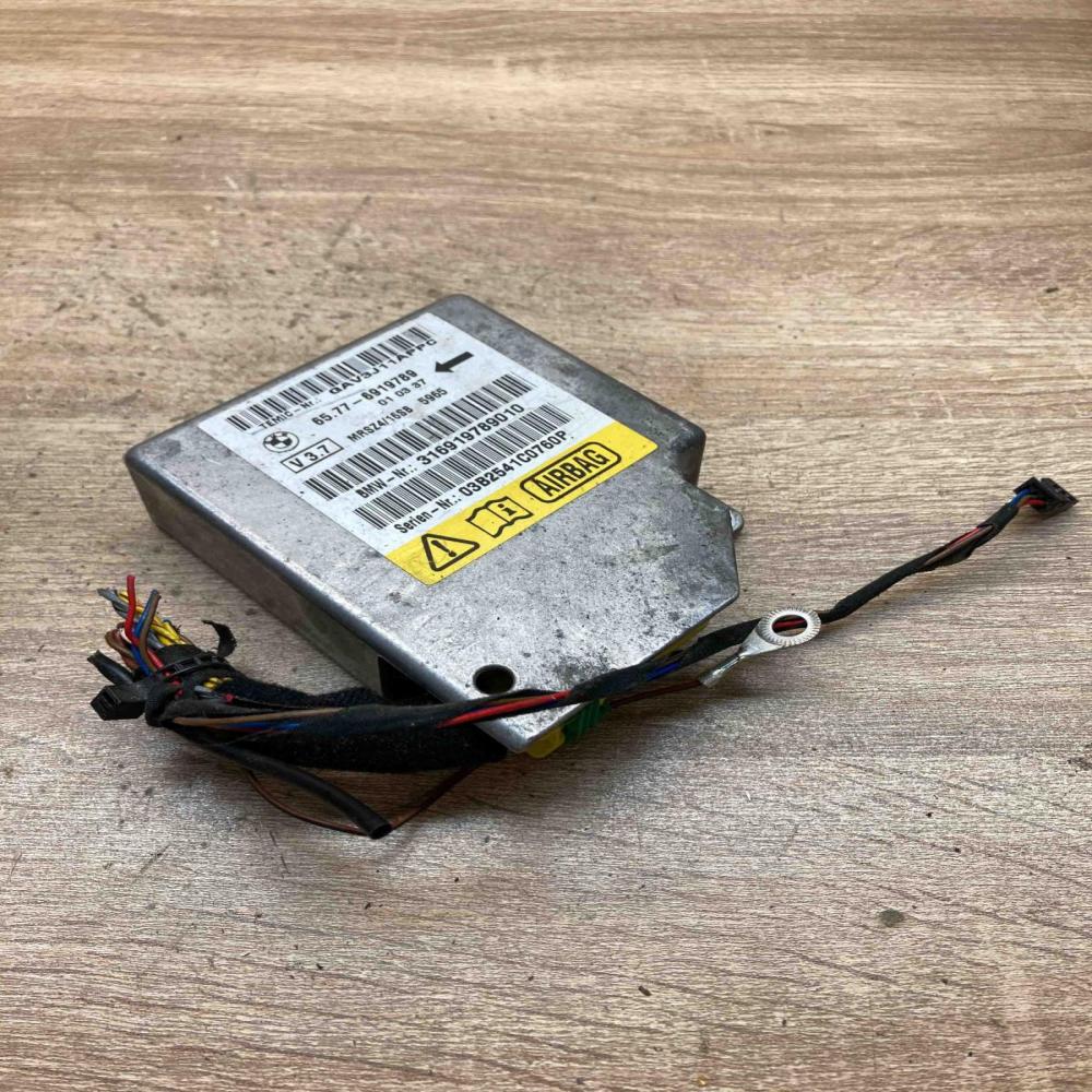 6919789 010337  Airbag control unit/module BMW 5 E39