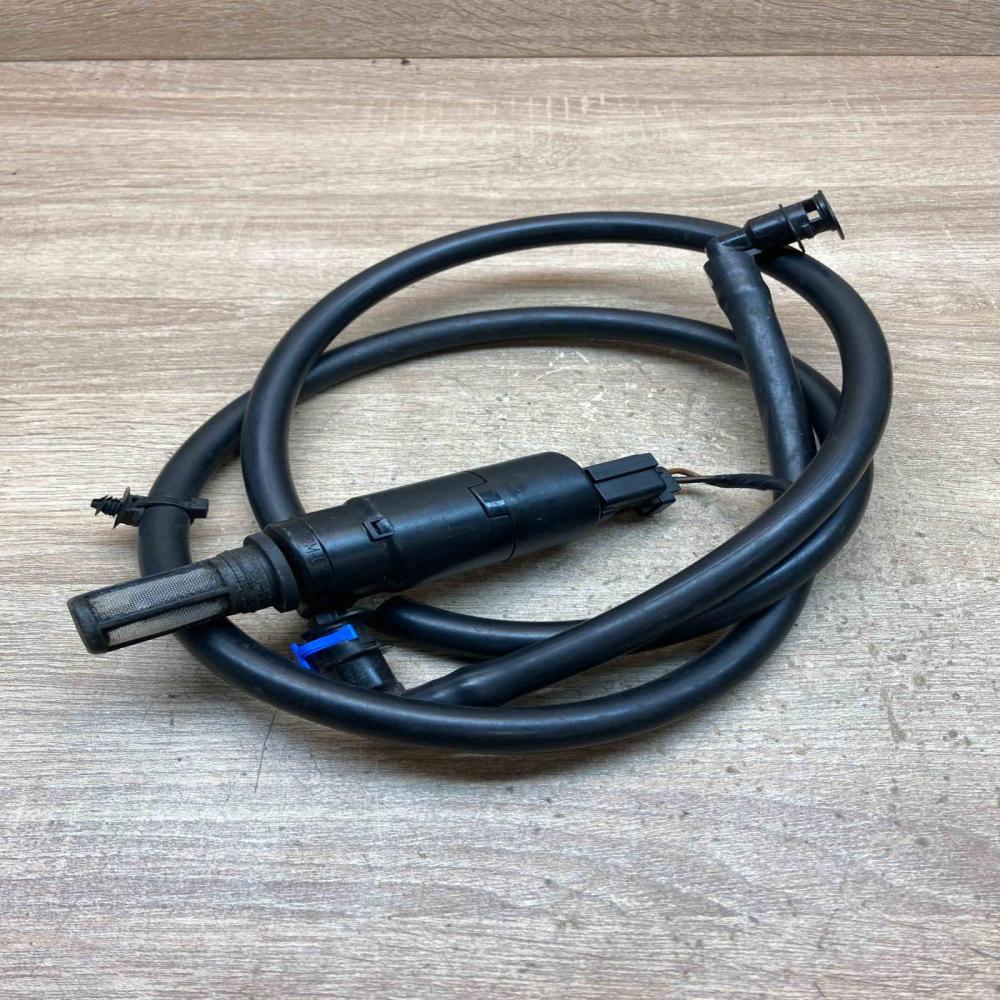 8377430 7172484  Headlight washer pump BMW X3 E83