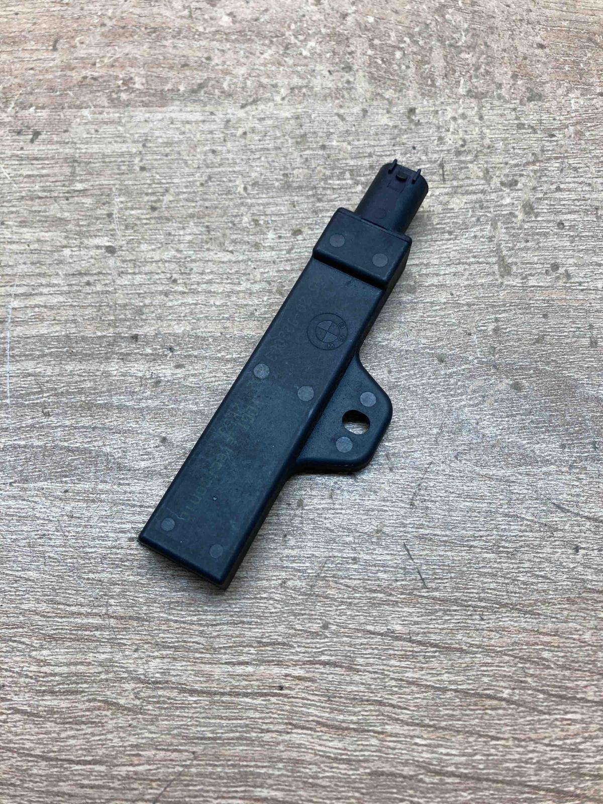 9220832   Keyless system antenna BMW 1 F20 F21