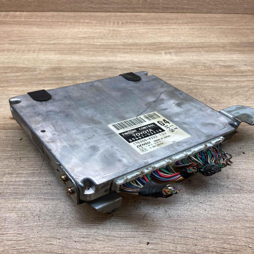 89661 53210 175300 4322  Engine control unit/module ECU Lexus IS 200-300