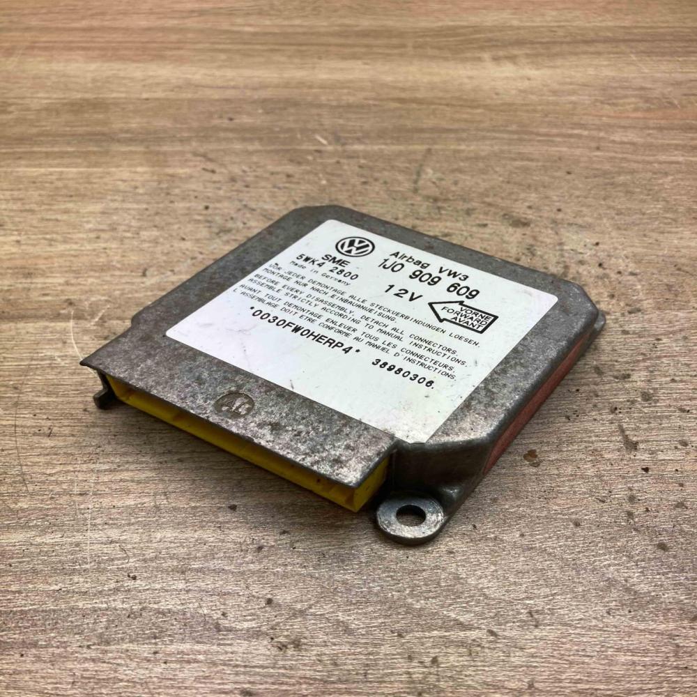 1J0909609 5WK42800  Airbag control unit/module Volkswagen Golf IV