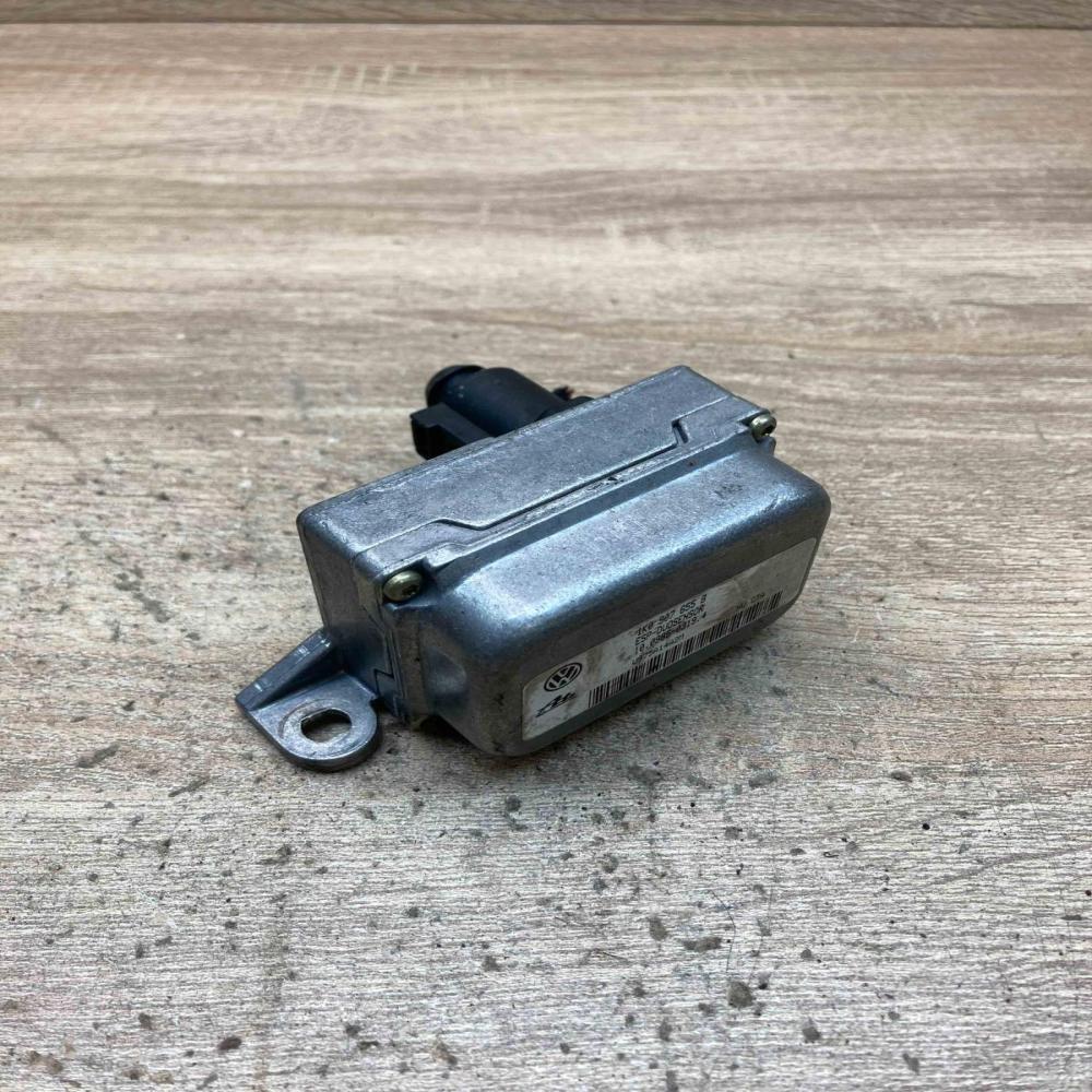 1K0907655B   ESP acceleration yaw rate sensor Seat Altea