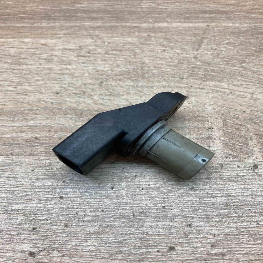 190314 0044  Crankshaft position sensor BMW 5 E60 E61