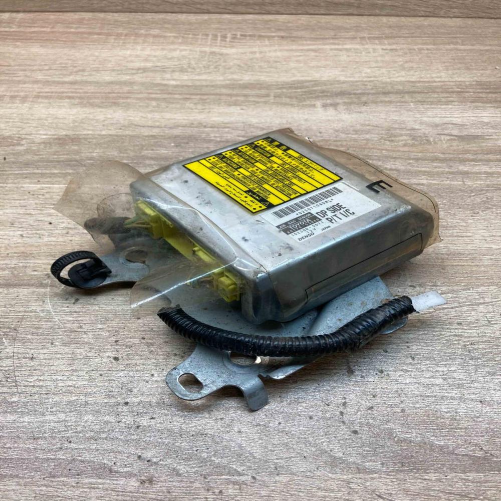 89170 53040 152300 5071  Airbag control unit/module Lexus IS 200-300