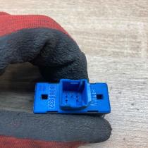 8368932 Used  Electric window control switch BMW 5 E39