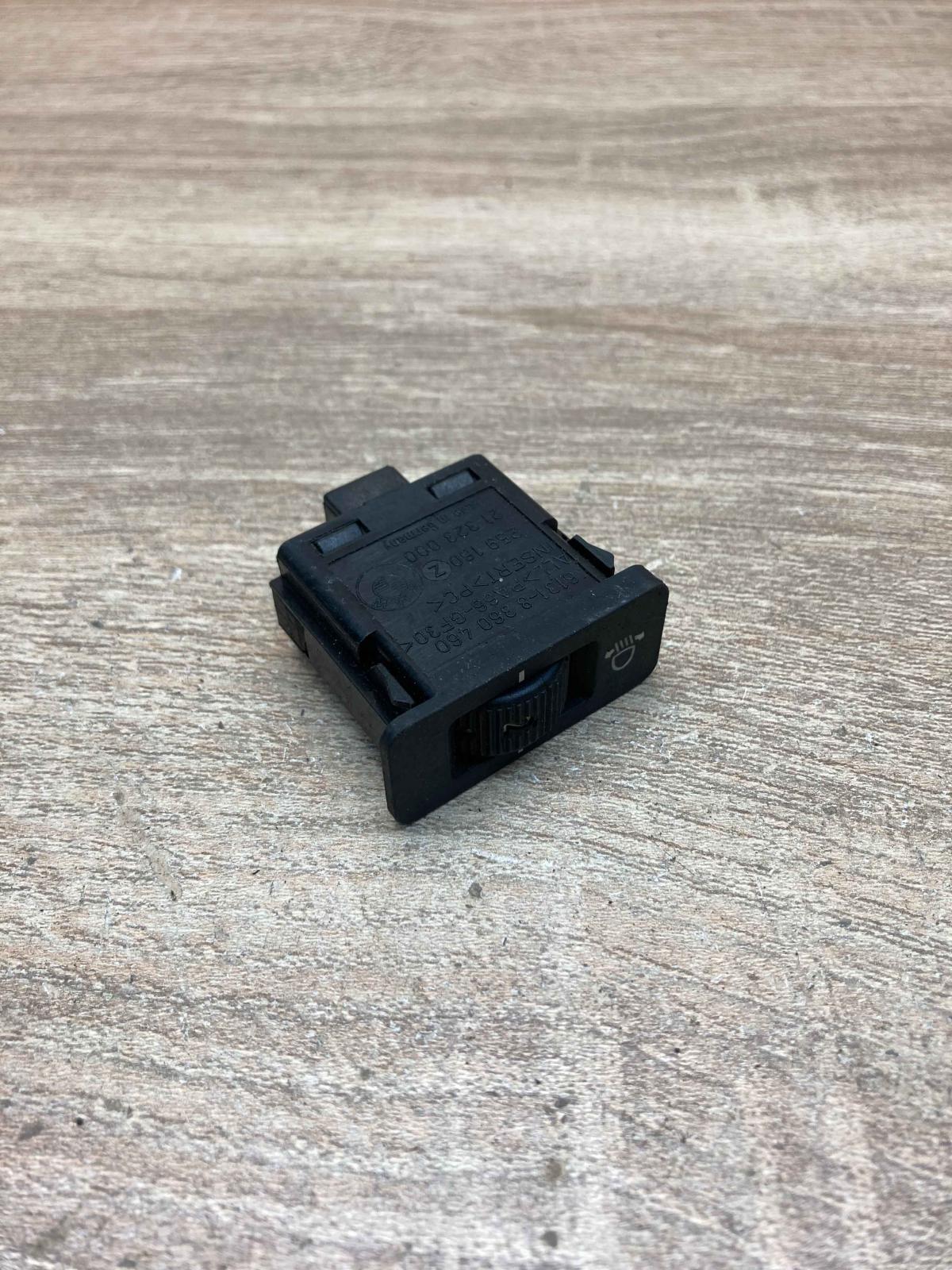 8360460 259160  Headlight level height control switch BMW 5 E39