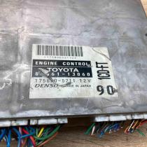 175860 5211   Engine control unit/module ECU Toyota Corolla Verso E121