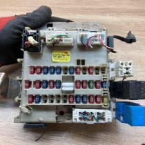 24350 4U100 051601 1  Fuse box set Nissan Almera Tino