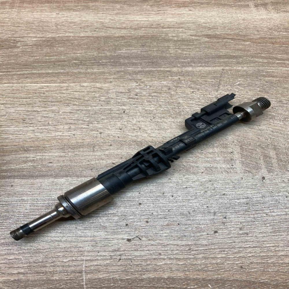 0261500109 13647597870 06020239 Fuel injector BMW 7 F01 F02 F03 F04