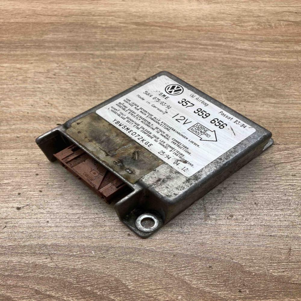 357959656 5WK4075  Airbag control unit/module Volkswagen PASSAT B4