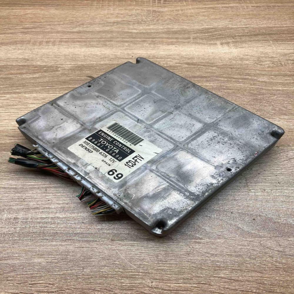 89661 05690 MB175800 6326 Used Engine control unit/module ECU Toyota Avensis T25