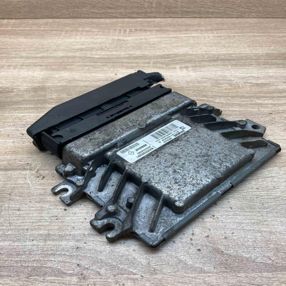 8200326391 S110140002A  Engine control unit/module ECU Renault Thalia I