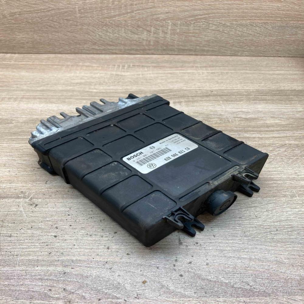 028906021CQ 0281001407  Engine control unit/module ECU Volkswagen Caddy