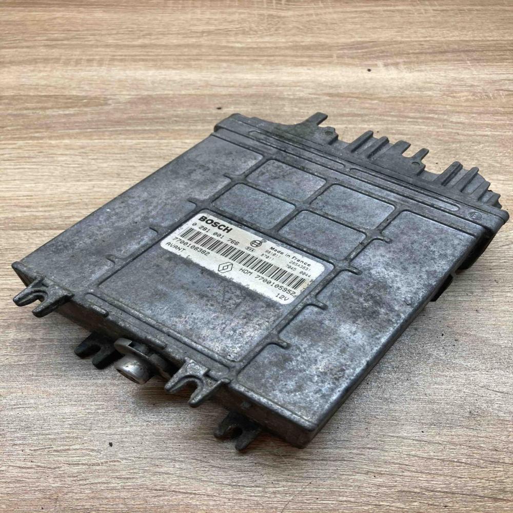 7700105952 0281001766  Engine control unit/module ECU Renault Laguna I