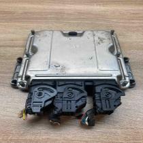 9652590180 0281011393  Engine control unit/module ECU Peugeot 607