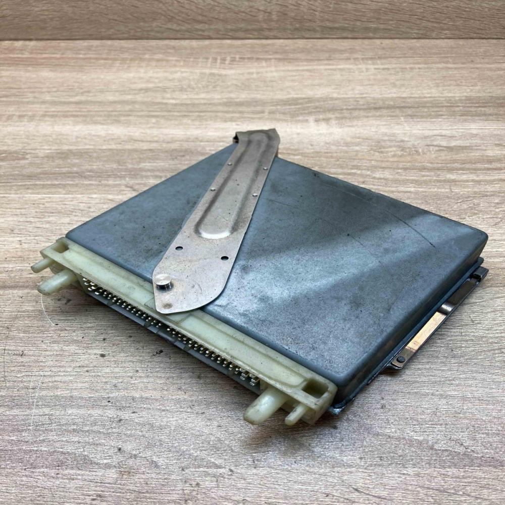 0281001801 17480186  Engine control unit/module ECU Volvo S70  V70  V70 XC