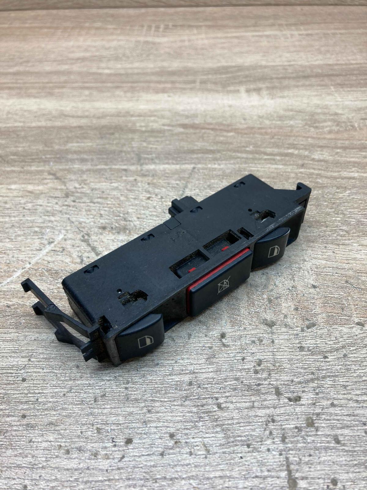 8381518 03120010  Electric window control switch BMW 3 E46