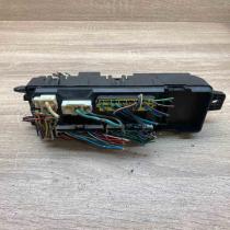 0H24 0325 4860  Fuse module Volkswagen Jetta V
