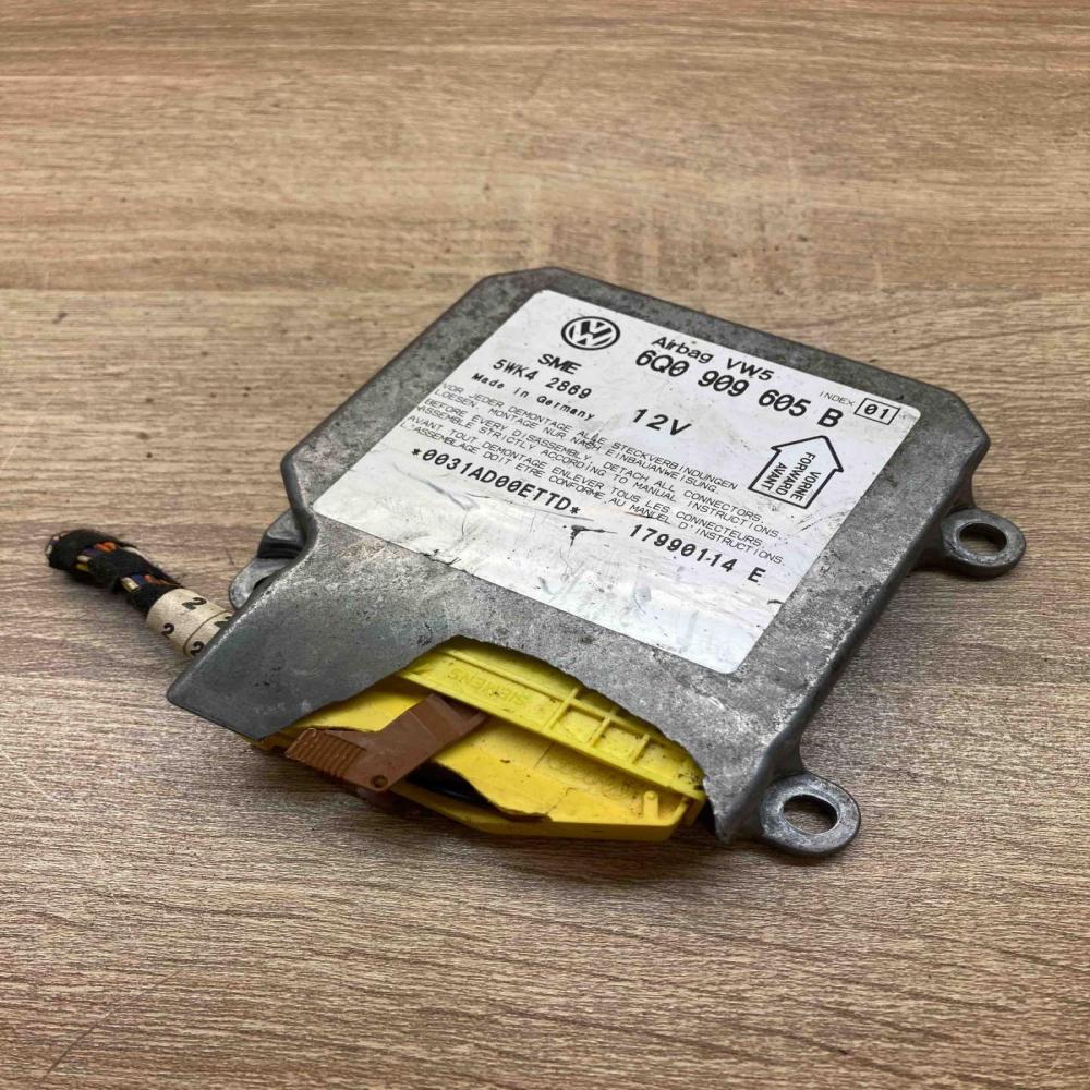 6Q0909605B 5WK42869  Airbag control unit/module Volkswagen PASSAT B5.5