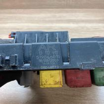 13112911 519046015 AR Fuse module Opel Vectra C