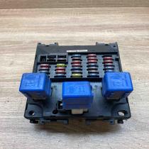 24350 2N300H 0689 2N39D06  Fuse module Nissan Almera