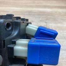 24350 2N300H 0689 2N39D06  Fuse module Nissan Almera