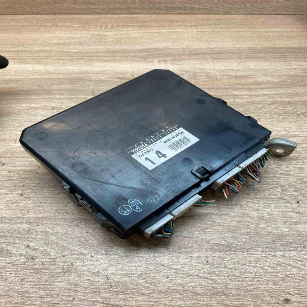 89540 53140 079400 8434  ABS control unit/module Lexus IS 200-300