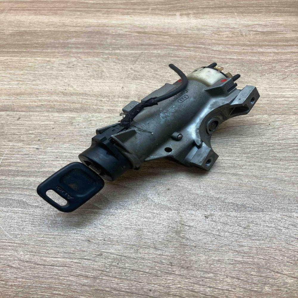 4D0905851A  with key Ignition lock Audi A4 S4 B5 8D