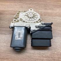 1K0959703P   Front door window regulator motor Volkswagen PASSAT B6