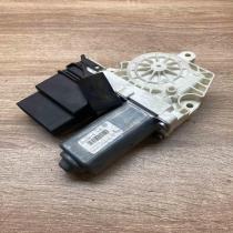 3C9959704   Rear door window regulator motor Volkswagen PASSAT B6
