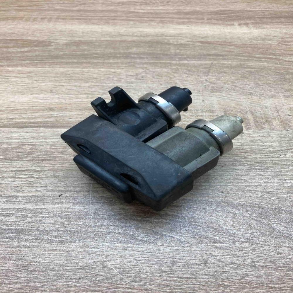 059906629 PX0425223  Turbo solenoid valve Audi A6 S6 C5 4B