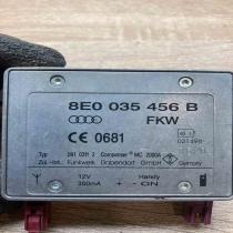 8E0035456B   Antenna control unit Audi A3 S3 8P